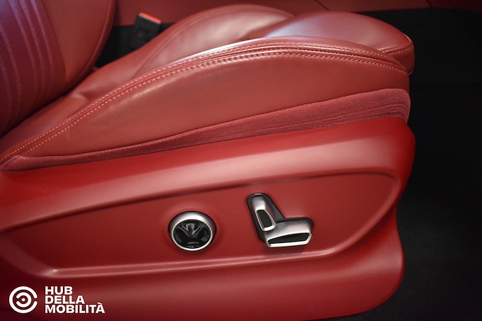 MASERATI Grecale MHEV 300 CV AWD GT